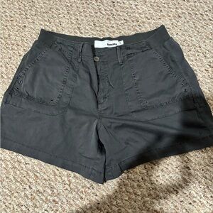 Sonoma Gray Women’s Shorts Sz 14